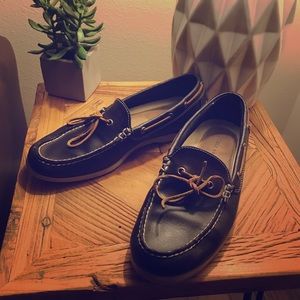 Cole Haan Boat Shoes - Men’s Size 8.5 - dark brown